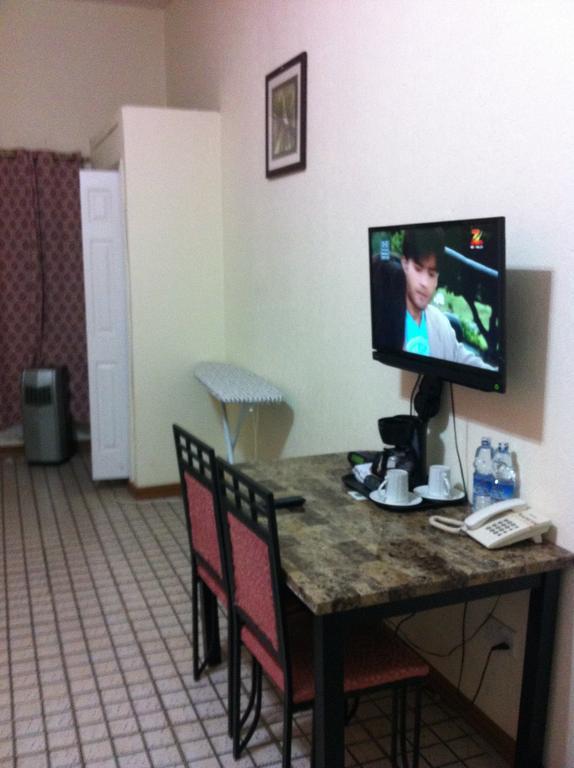Executive Airport Hotel Entebbe Room photo