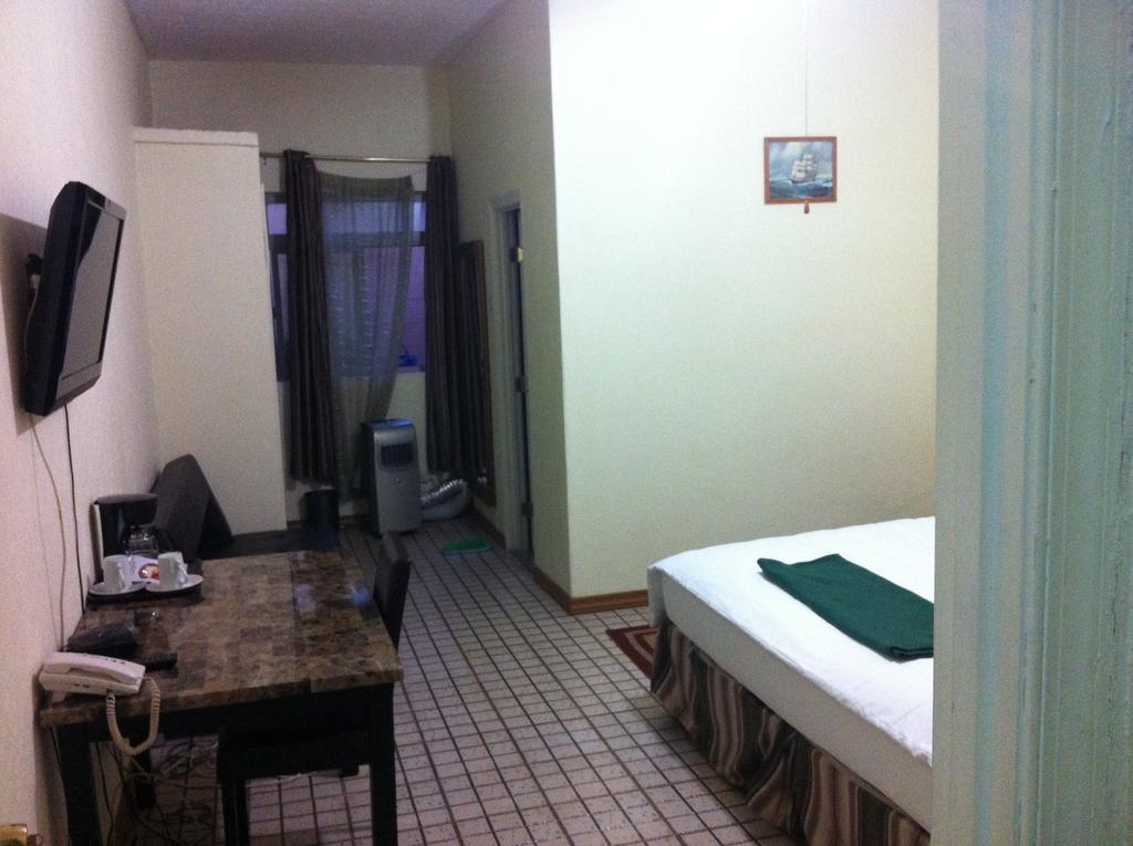 Executive Airport Hotel Entebbe Room photo