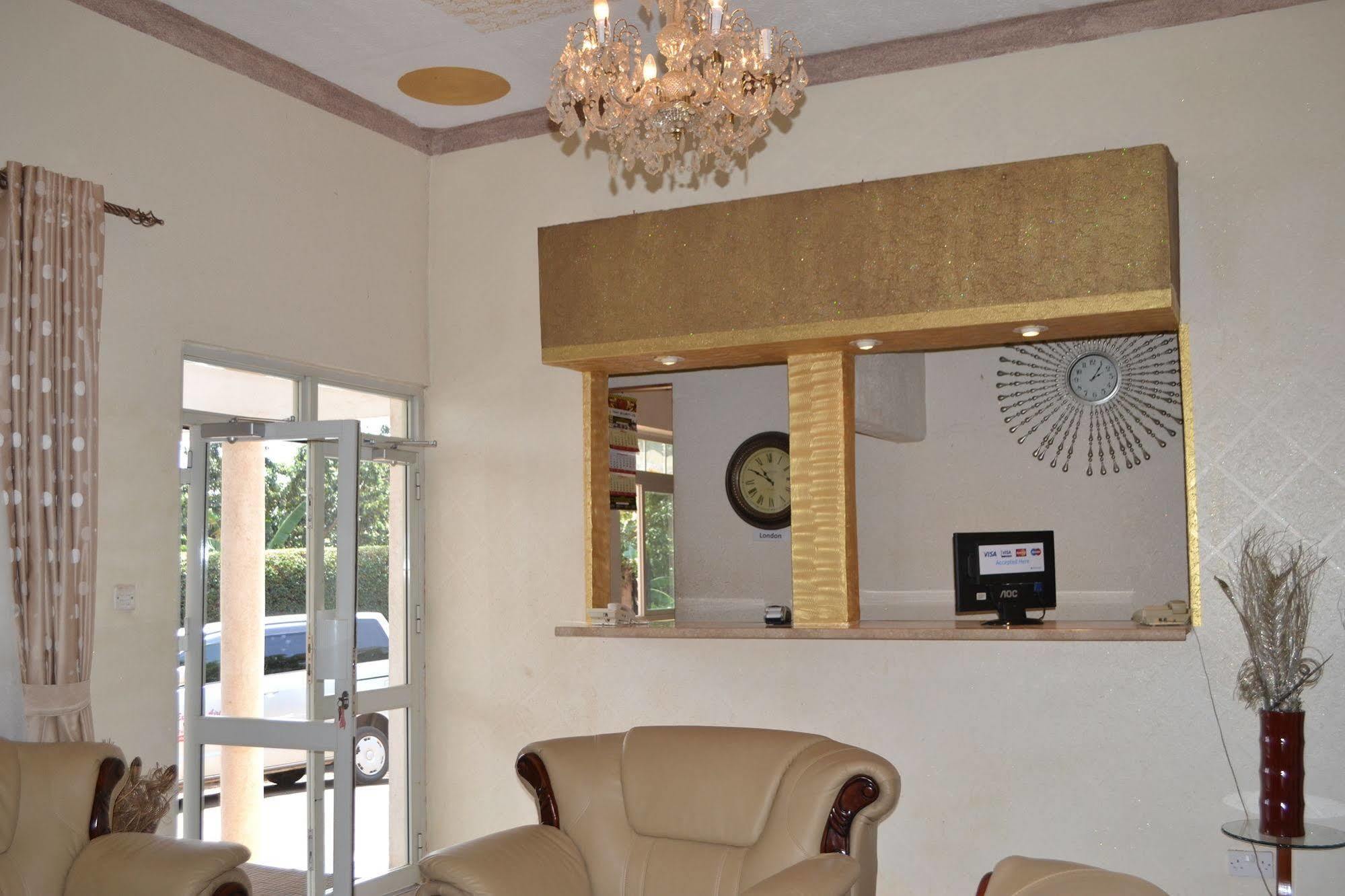 Executive Airport Hotel Entebbe Exterior photo