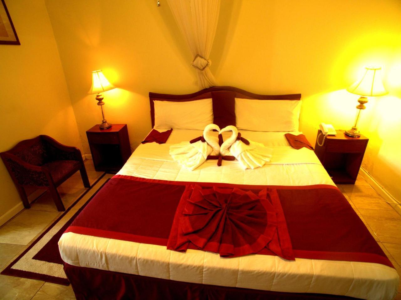 Executive Airport Hotel Entebbe Exterior photo